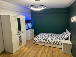 Amadeus - 3 Sleep Room - Parking on Street